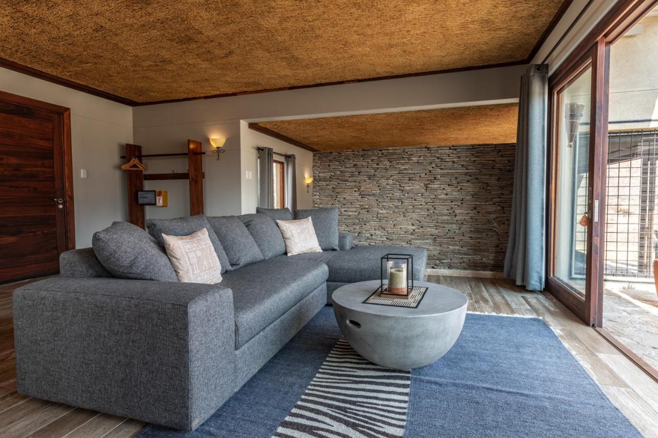 Hohenstein Lodge Usakos Экстерьер фото
